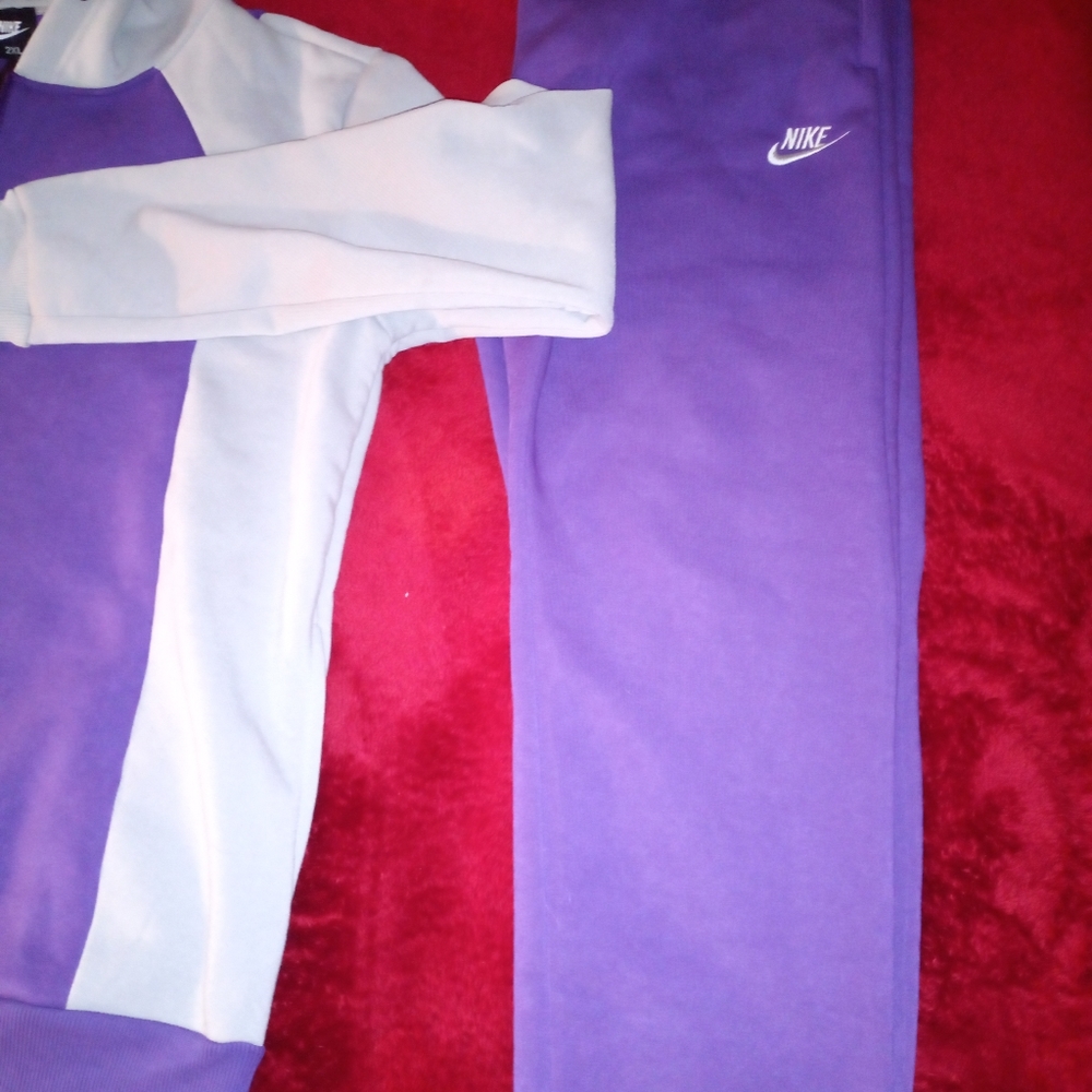 Nike sweatsuit